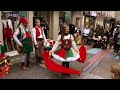 Voir la vidéo Les grelings - Spectacle de rue déambulatoire de Noël - Image 23