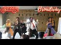 Voir la vidéo Un Verre de Broadway - Grandes comédies musicales, pour petits espaces - Image 3