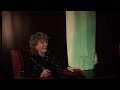 Voir la vidéo Tata Guilaine se met en scène - Image 2