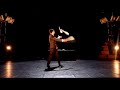 Voir la vidéo Asaf Mor - Nine To Five - Solo clownesque de jonglerie dansée - Image 8